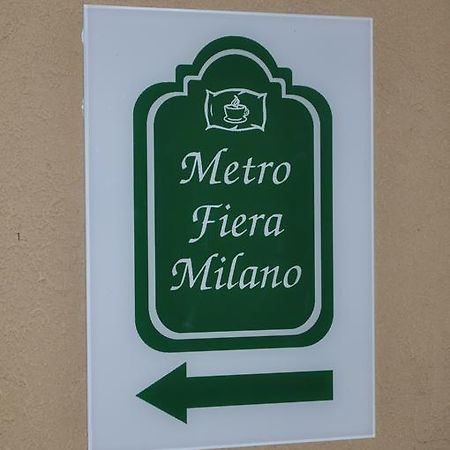 Affittacamere Metro Fiera 佩罗 外观 照片