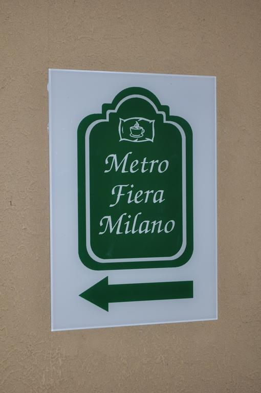 Affittacamere Metro Fiera 佩罗 外观 照片