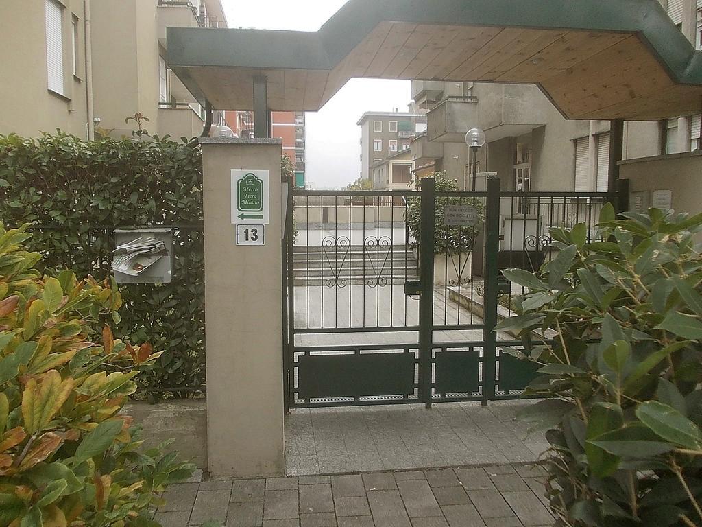 Affittacamere Metro Fiera 佩罗 外观 照片